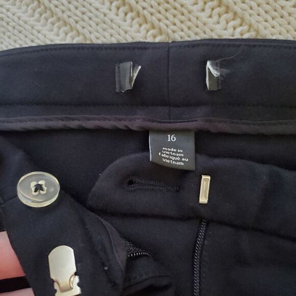 HALOGEN | Kick Flare Knit Ankle Pants - size 16 in Black - Picture 10 of 11